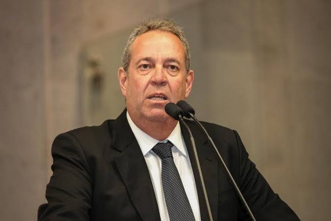 194B81A3-242A-4B43-A89A-268924439966