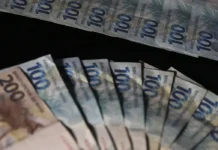 Beneficiários com NIS de final 8 recebem Bolsa Família de julho