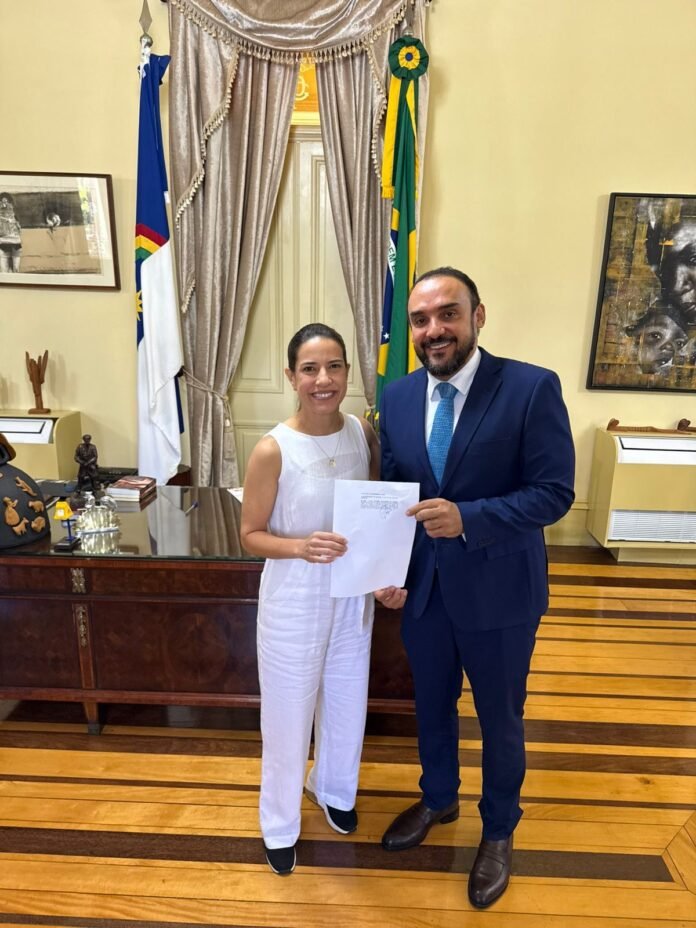 0df122d3-7f6c-4b25-b119-042aa6c3cfdf