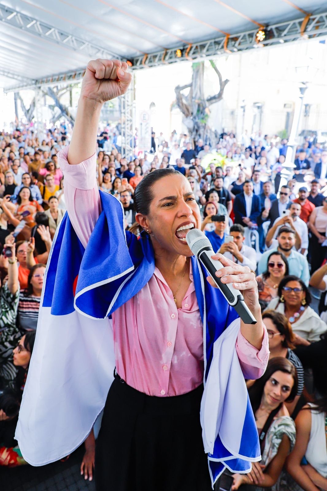 Governadora Raquel Lyra entrega 182 veículos e reforça a maior expansão da rede  municipal de políticas para mulheres em Pernambuco | Blog do Alberto Alves