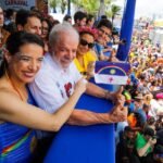 Raquel Lyra recebe Lula no Galo da Madrugada