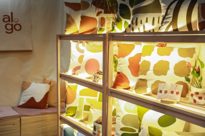 f5a60a44-b5a4-4359-a8b8-9ea9eb2f8744