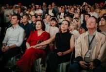 Na 57ª edição da Paixão de Cristo de Nova Jerusalém, governadora Raquel Lyra ressalta tradição turística e cultural do espetáculo