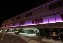 Prédio da Prefeitura de Caruaru recebe iluminação especial