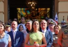 “Pernambuco fez-se pátria e gritou pelos valores de independência, liberdade, democracia e justiça”, celebrou a governadora Raquel Lyra durante a cerimônia da Data Magna do Estado