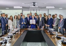 Lula sanciona Lei Antifacção e defende prisão de magnatas do crime