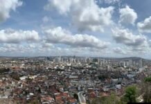 Ouvidoria-Geral de Caruaru recebe certificado de menção honrosa em concurso realizado em Brasília