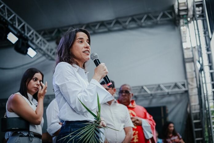 b9d43325-0be4-41aa-87eb-9cc6b738c7bf