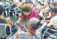 Secretaria da Mulher de Caruaru realiza formação de fotografia com celular para mulheres