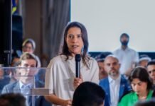 Raquel Lyra recebe prefeitos, deputados e avisa que enviará ainda nesta quarta-feira novo projeto dos 20% da LOA