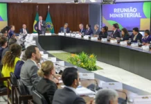 Saiba quais ministros deixam os cargos para disputar as eleições