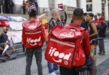 Comissão pode votar regulamentação do trabalho por aplicativo