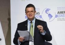 Ministro Wolney Queiroz permanecerá internado até sábado (18)