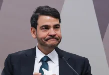 Senado rejeita indicação de Messias para STF