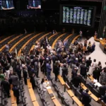 8/1: Congresso derruba veto ao PL da Dosimetria e beneficia condenados