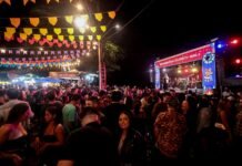 Malhada de Pedra recebe público animado em noite de chuva no São João na Roça