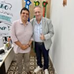 Jorge Quintino apresenta propostas sobre letramento digital e Salas Azuis em reunião com Gilvan Calado