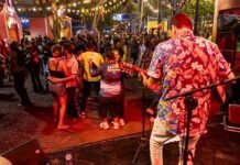 Forró tradicional e estrutura da festa impressionam o público deste sábado (6) na Estação Ferroviária de Caruaru