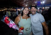 Clima de romance toma conta da Estação Ferroviária em noite do Dia dos Namorados em Caruaru