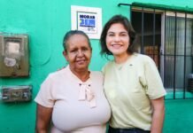 Vice-governadora Priscila Krause entrega 50 casas reformadas na Comunidade Beira Rio e anuncia ordem de serviço para pavimentação de 52 ruas na Várzea