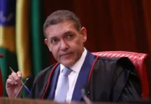 TSE terá outra reunião com embaixadores para explicar urna eletrônica