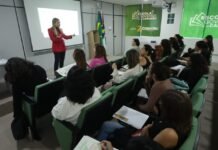 Secretaria da Mulher de Caruaru promove formação continuada para fortalecer a rede de enfrentamento à violência contra a mulher durante o Agosto Lilás