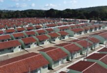 Com subsídio estadual, 133 famílias de Igarassu recebem as chaves da casa própria
