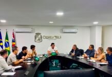 Prefeito Rodrigo Pinheiro se reúne com o Sesc e comissão para alinhar mudança da Feira do Paraguai