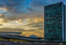 Câmara aprova redução de impostos para combustíveis e outros setores