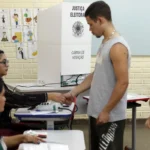 Com envelhecimento da população, eleitorado jovem recua 22% em 16 anos