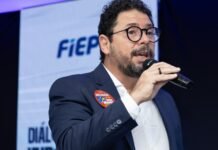 Ivan Moraes defende mudança no modelo de desenvolvimento do estado em sabatina da Fiepe