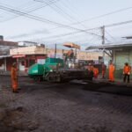 Parceria entre Prefeitura de Caruaru e Governo de Pernambuco garante novas ruas asfaltadas na cidade