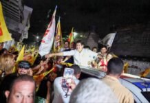 Após debate, João Campos faz carreata na Zona Oeste do Recife