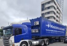 Representante do Ministério da Saúde visita carreta de saúde da mulher em Caruaru (PE)