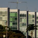 Contas do governo têm superávit de R$ 4,8 bilhões em setembro